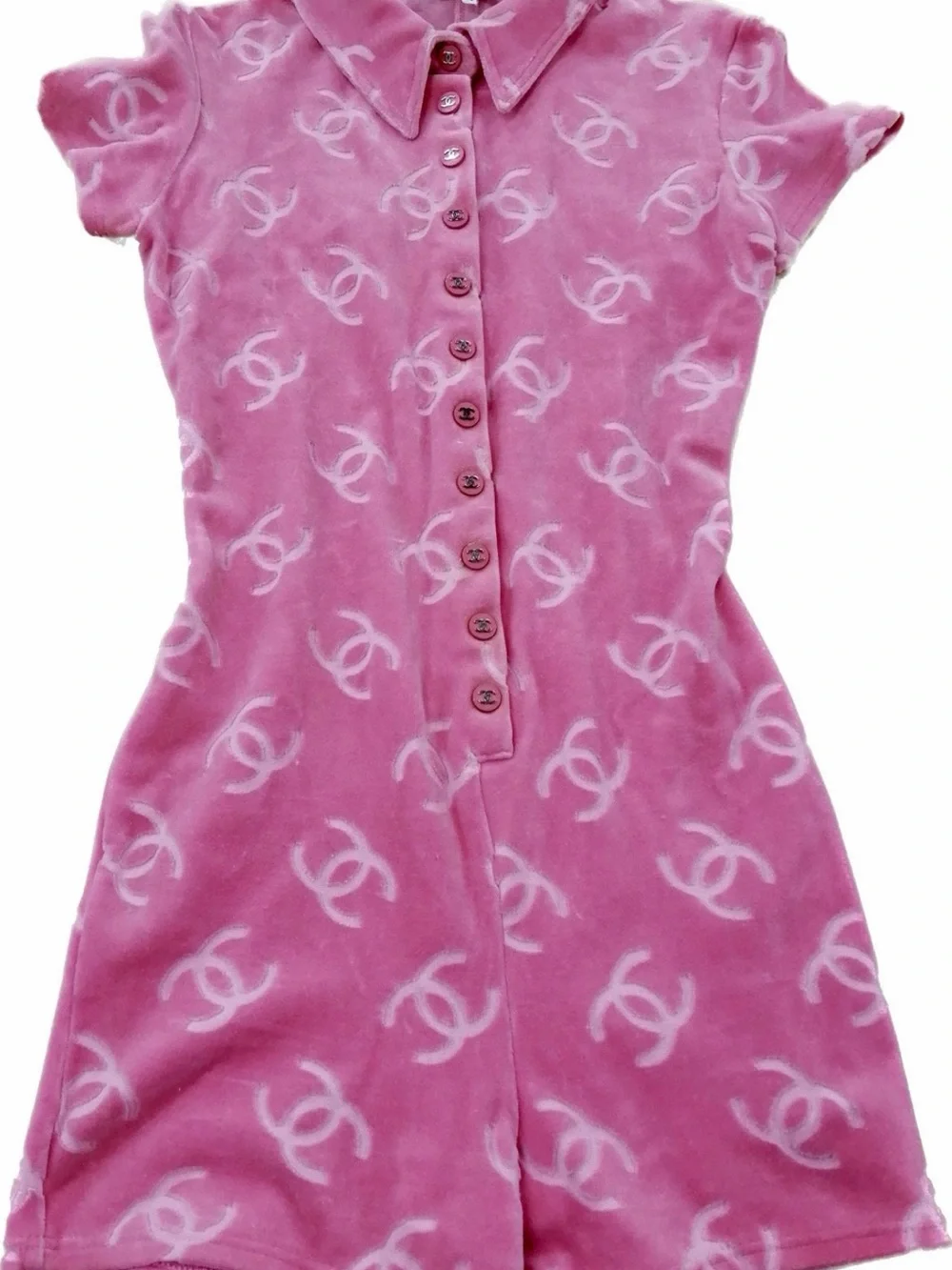CHANEL adorable pink