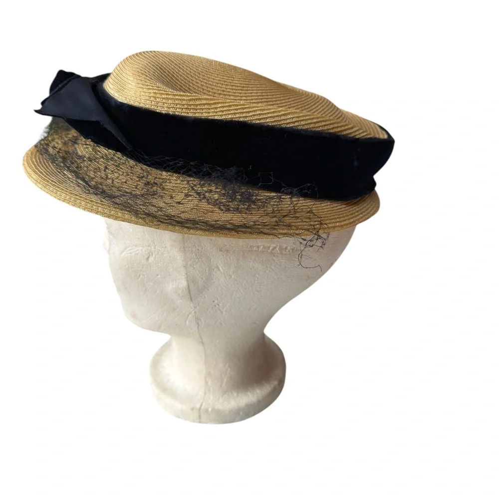 Vintage 1940s straw