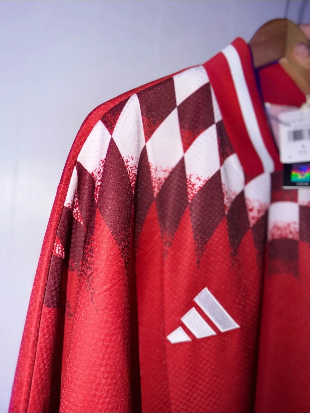 adidas bold red