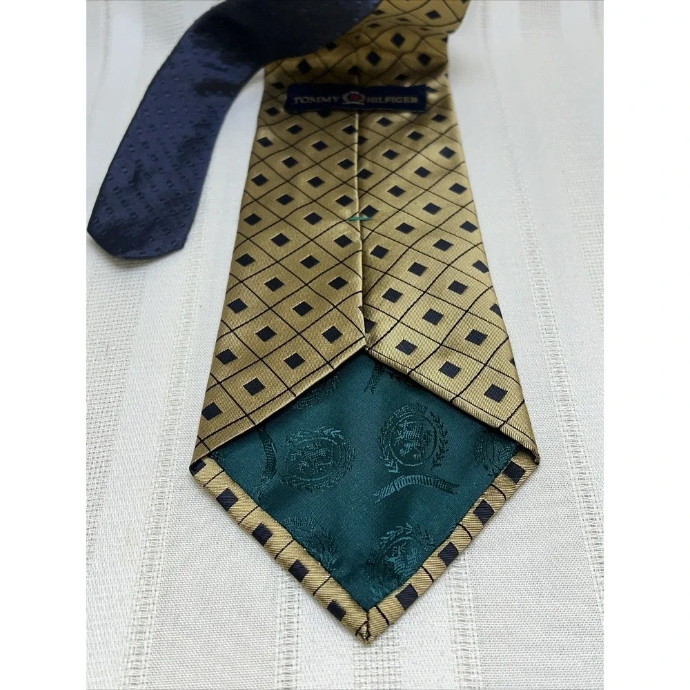 Tommy Hilfiger wide 58