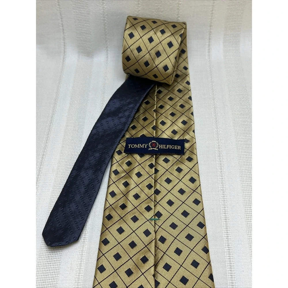 Tommy Hilfiger wide 58