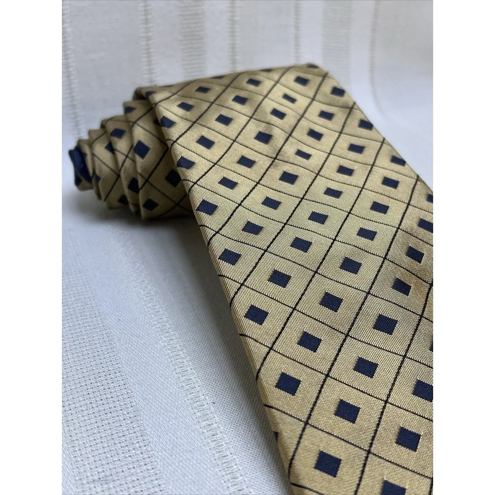 Tommy Hilfiger wide 58