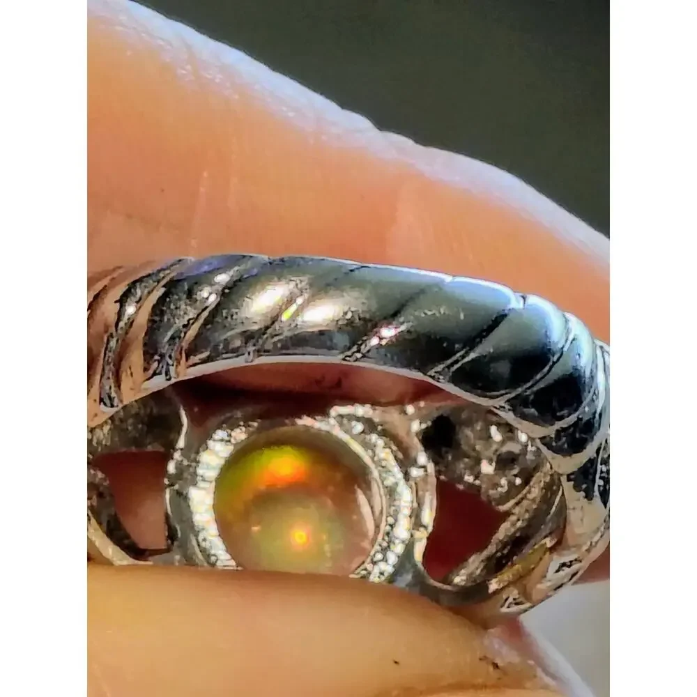 Unbranded eye catching