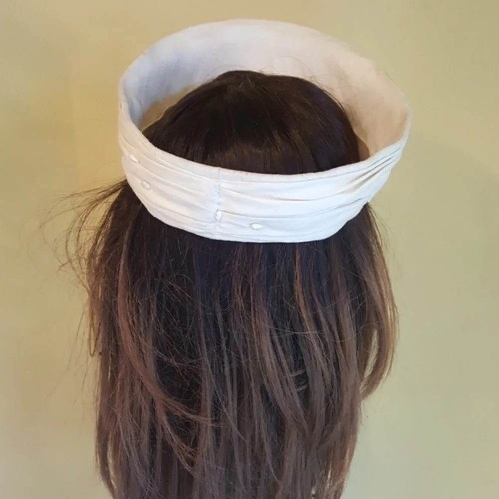 JEAN‎ BARTHET PARIS CREME WITH SEED PEARLS UNIQUE VTG HAT PIECE