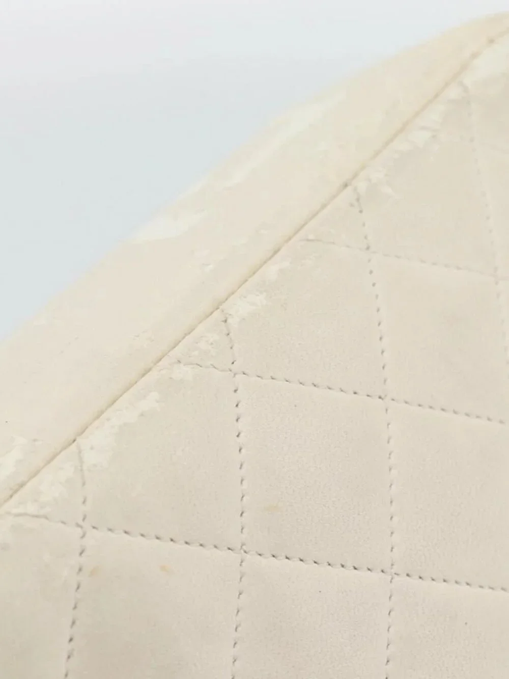 CHANEL brand	chanel color	white