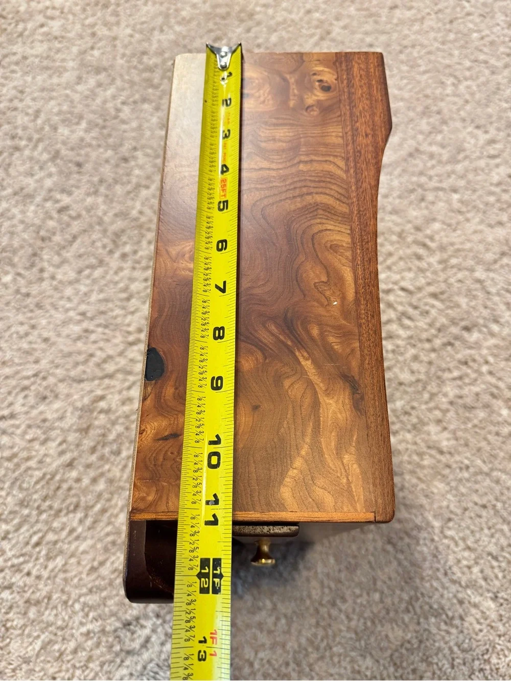 N/A brown wooden