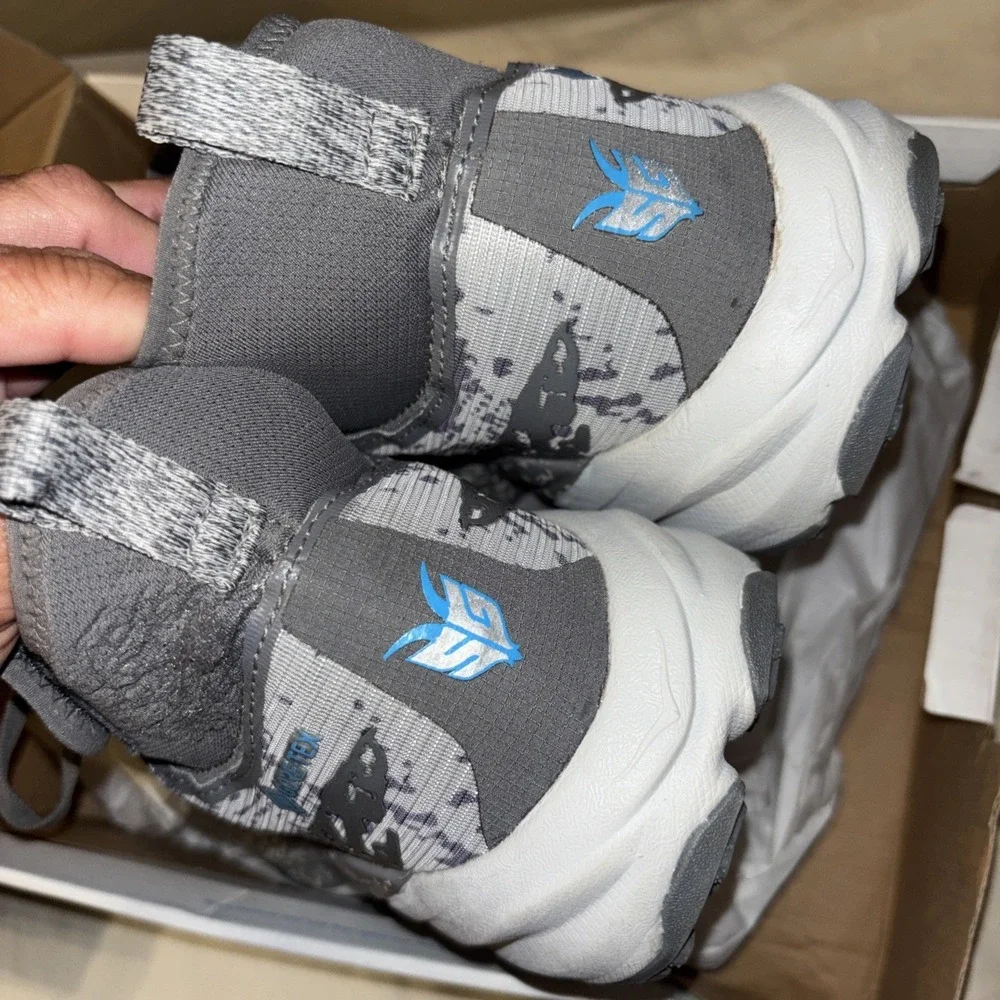 Hoka One One new only