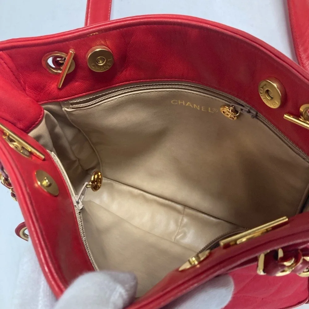 CHANEL vintage red