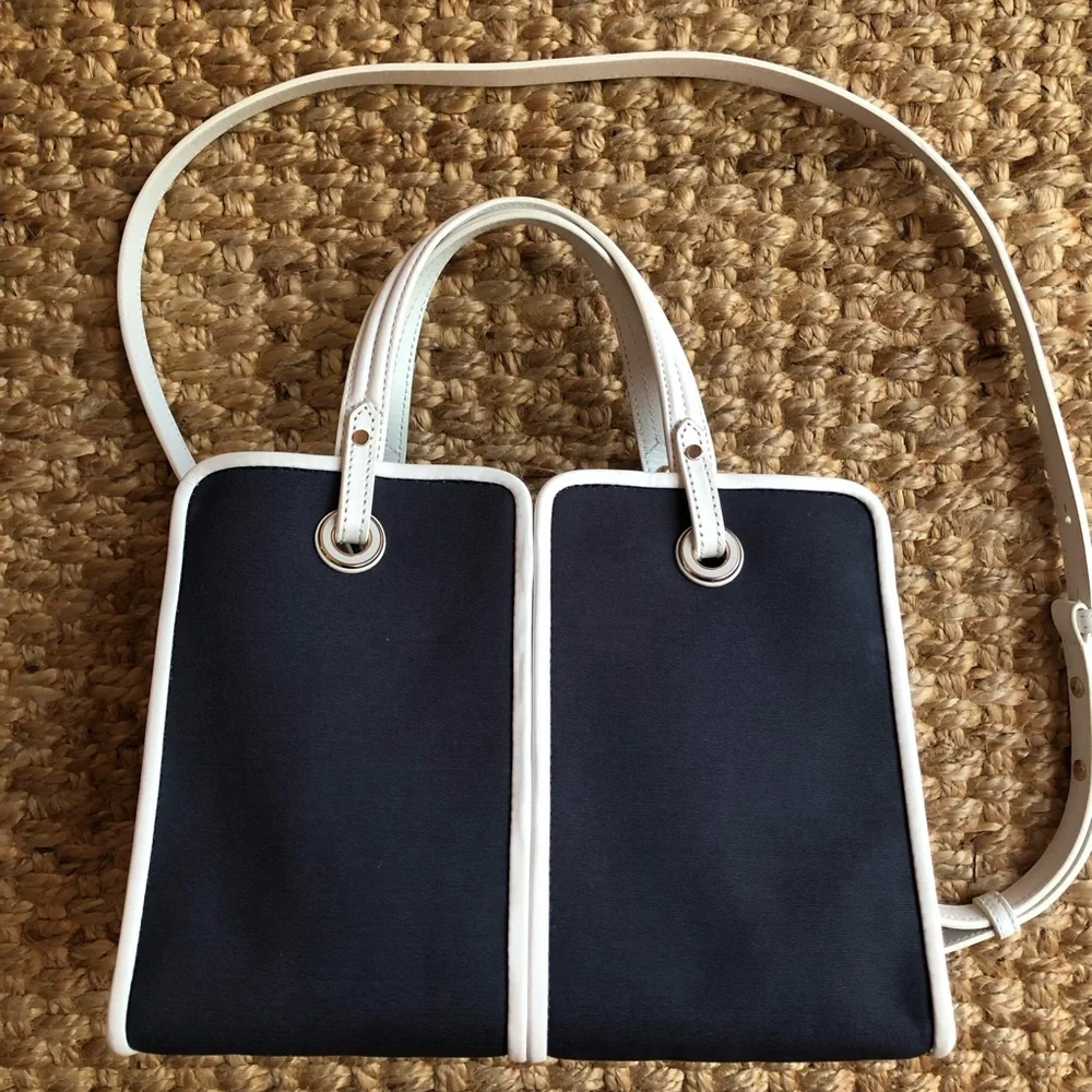 kate spade measured approximately
