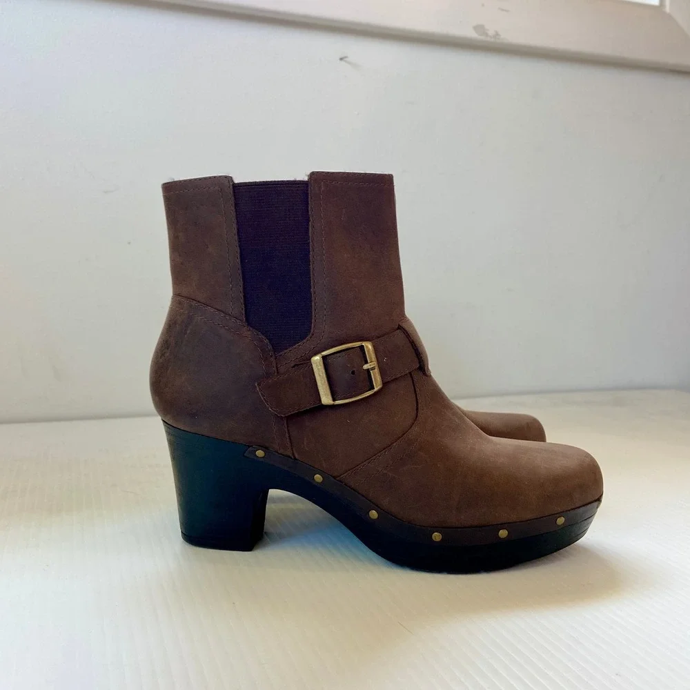 Clarks brown leather