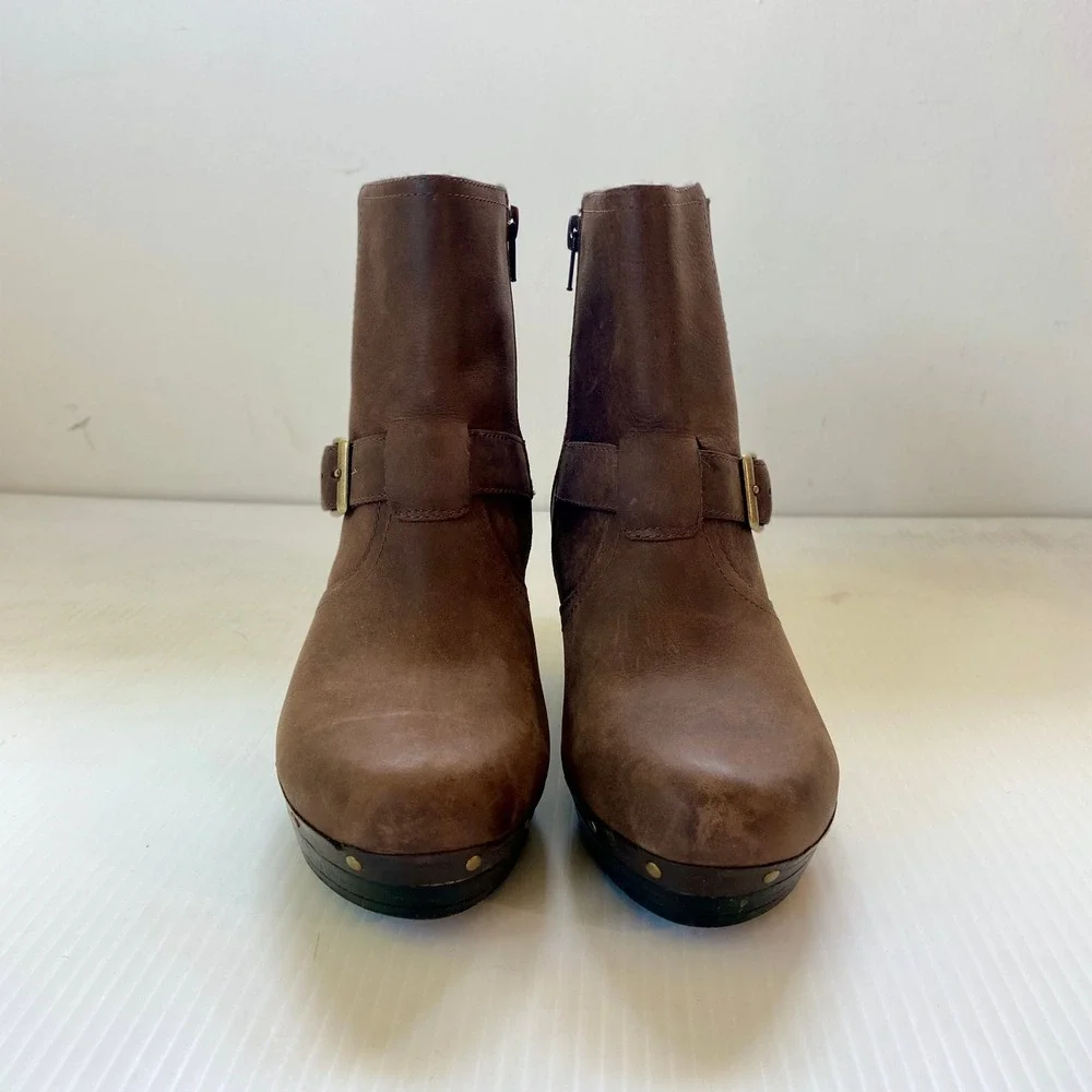 Clarks brown leather