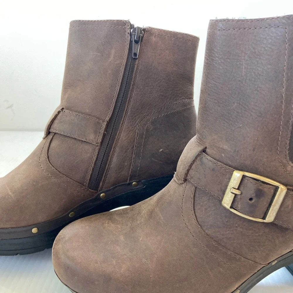 Clarks brown leather