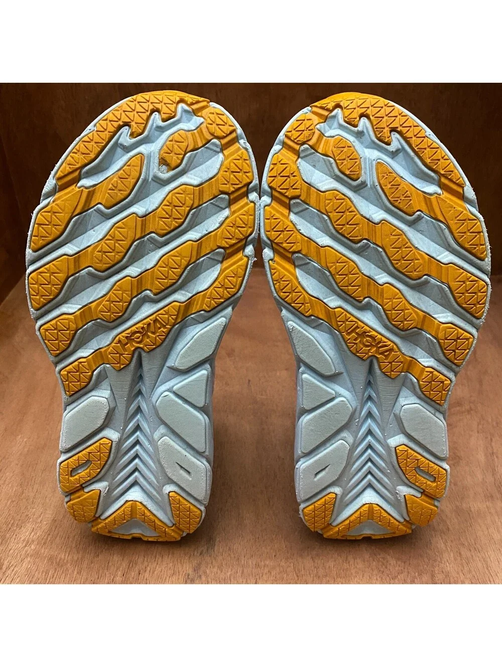 Hoka One One Clifton 8 Running Shoes Womens Sz 6.5 B White Sneakers 1119394 BDBW