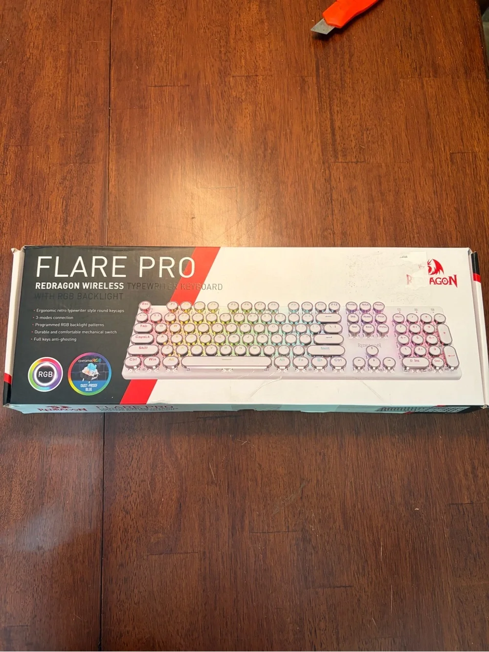 Flare Pro Wireless RGB Retro Round-Key Keyboard - White