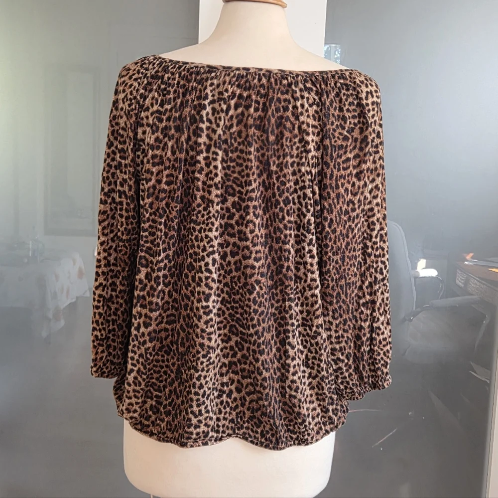 Michael Kors blouse up