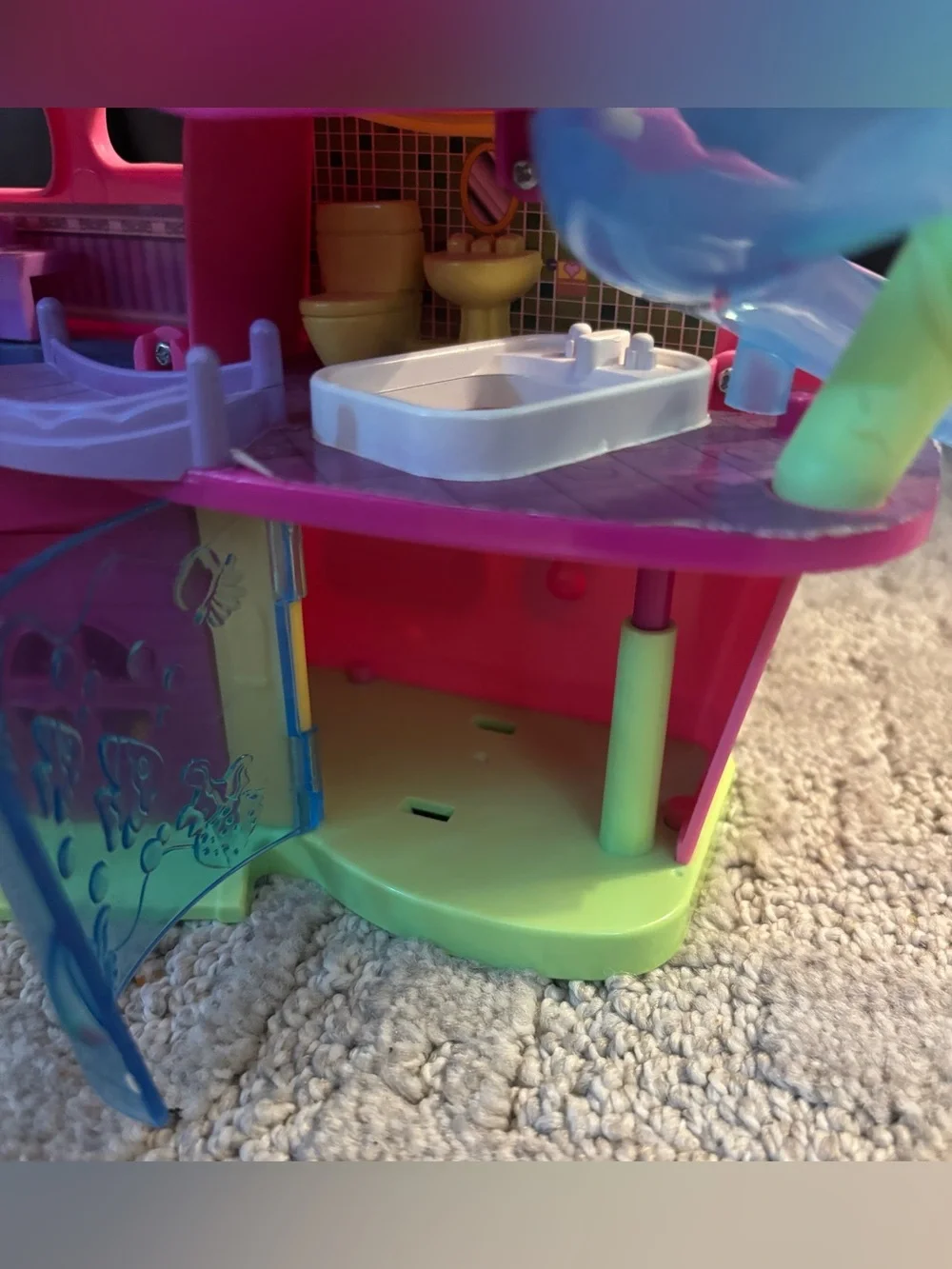 Blip Toys mansion features