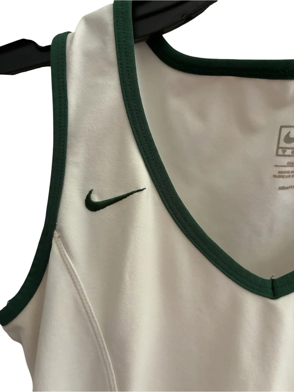 Nike sleeveless athletic