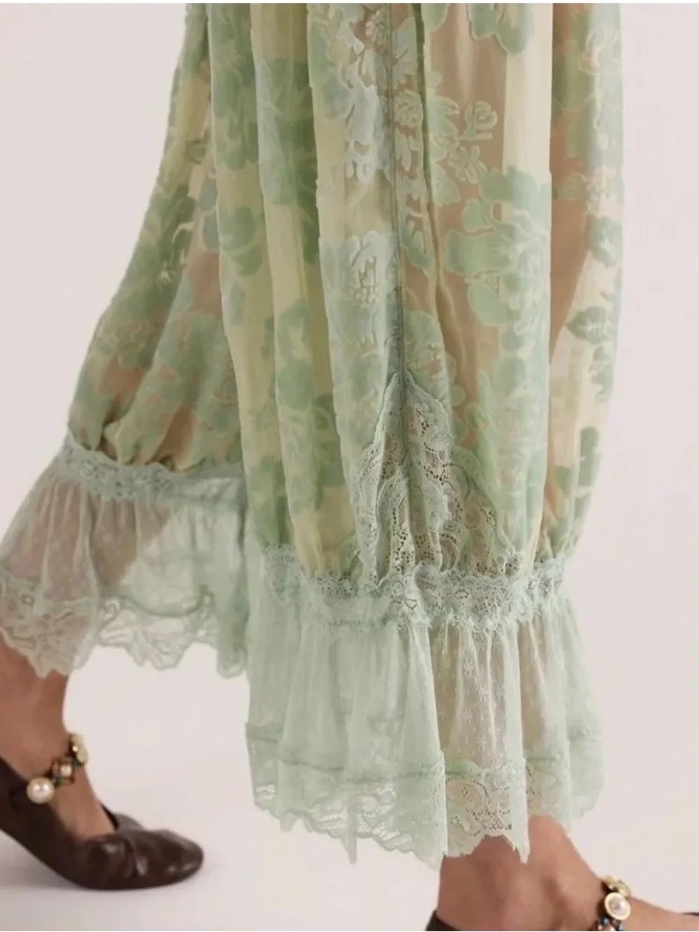 Free People or detail