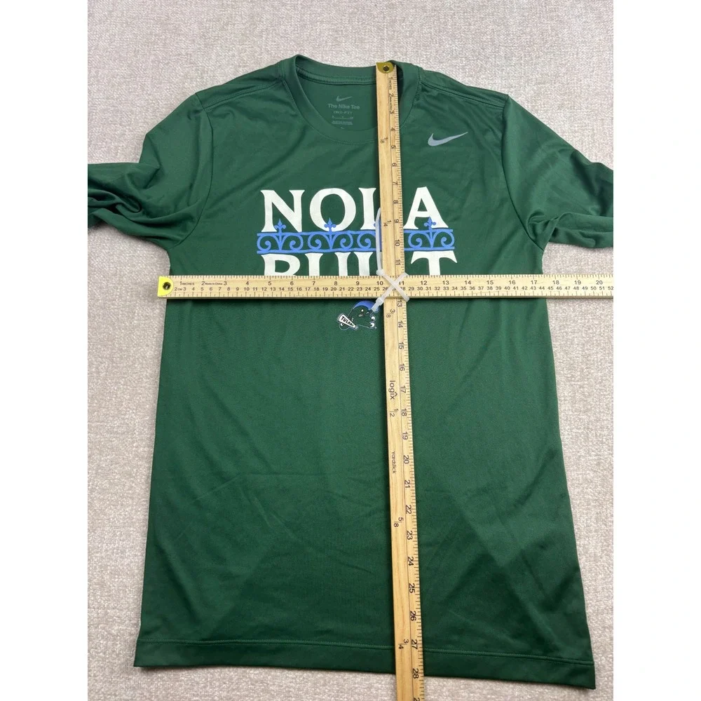 Nike shoulder standard includes