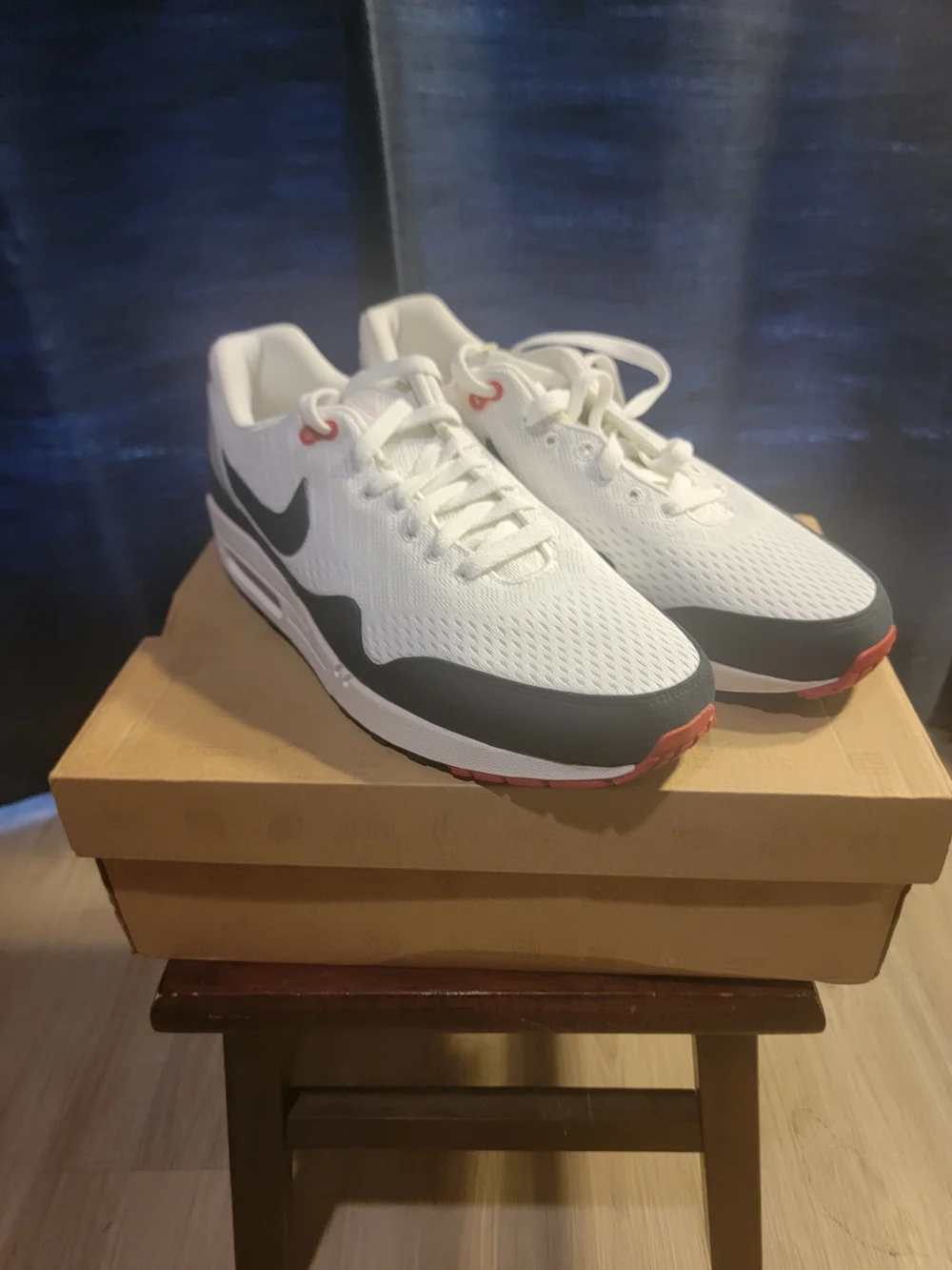 Nike sneaker fresh jordan