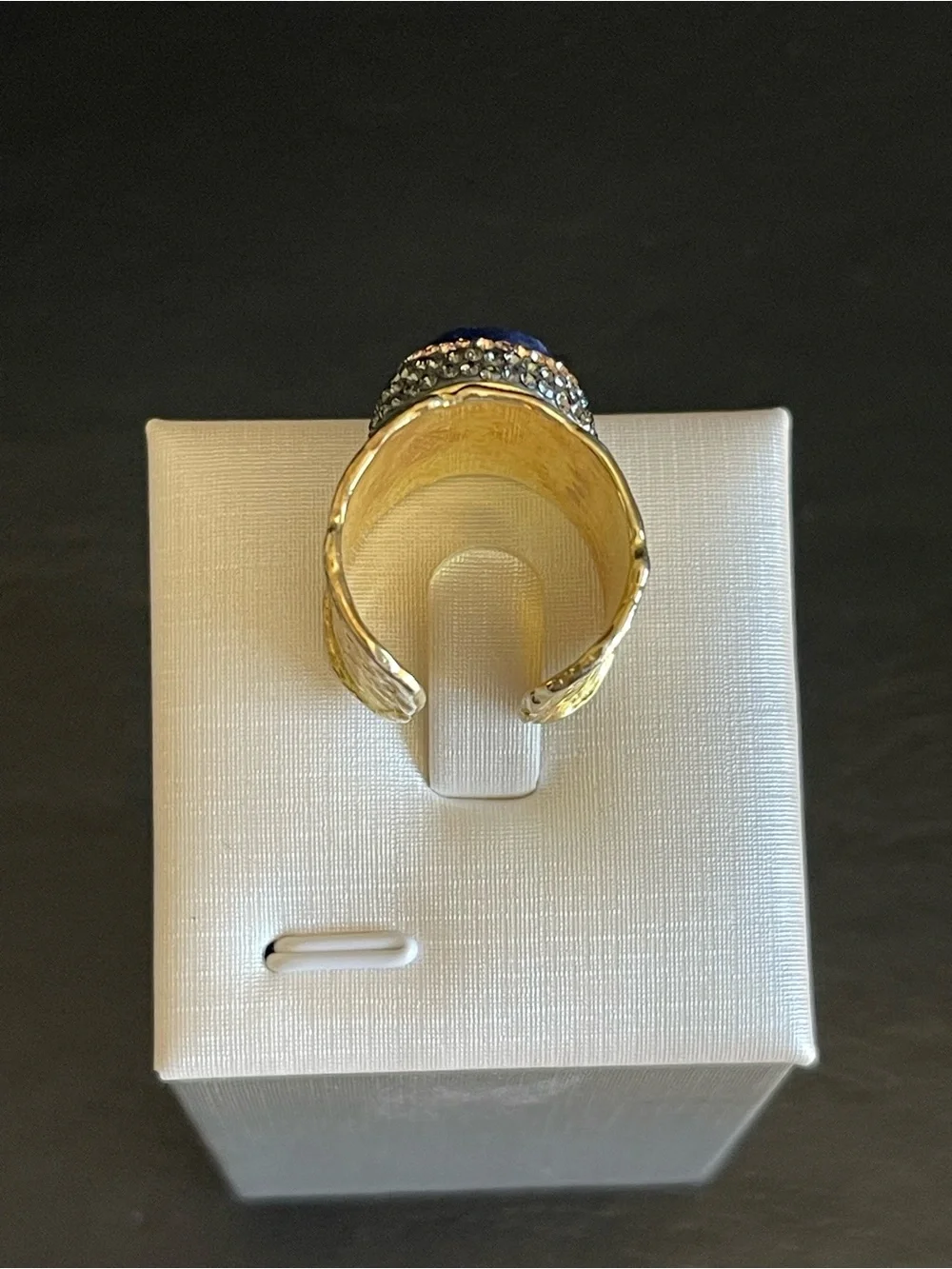 genuine Blue sapphire & crystal hammered ring.
