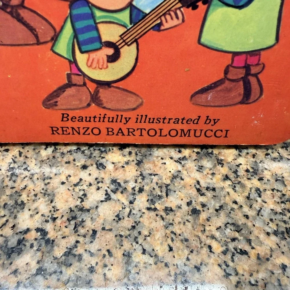 Vintage Snow White Seven Dwarfs Renzo Bartolomucci Nutmeg Press Board Book