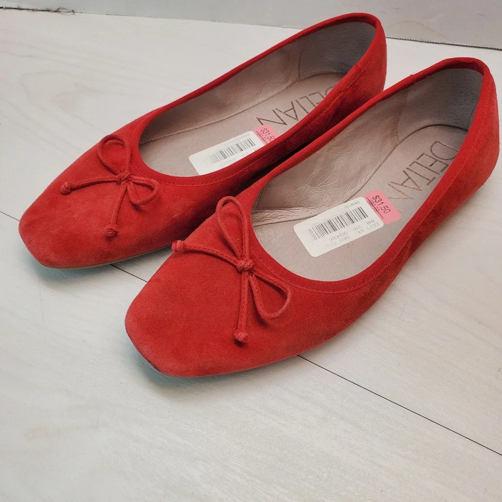 Deltan Quinn Cherry Red Suede Square Toe Ballet Flats Women 9.5M Bow Accent Chic
