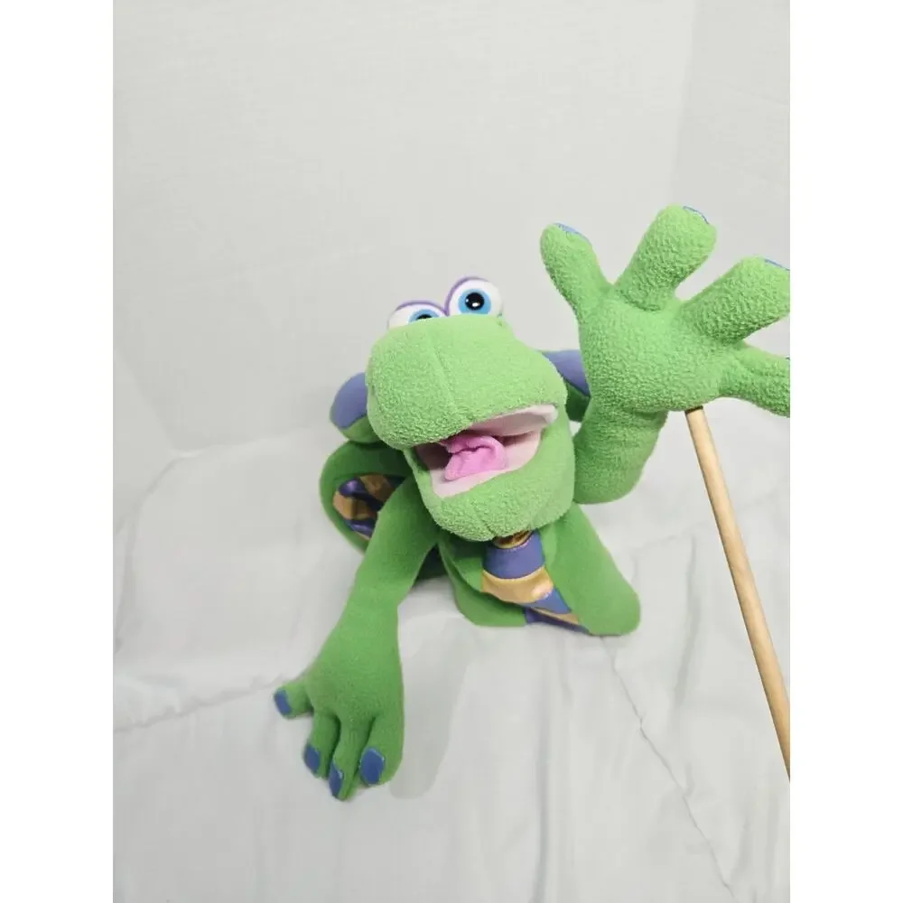 Melissa and Doug Smoulder The Dragon Hand Puppet Plush Toy w/ Stick 12” Retired