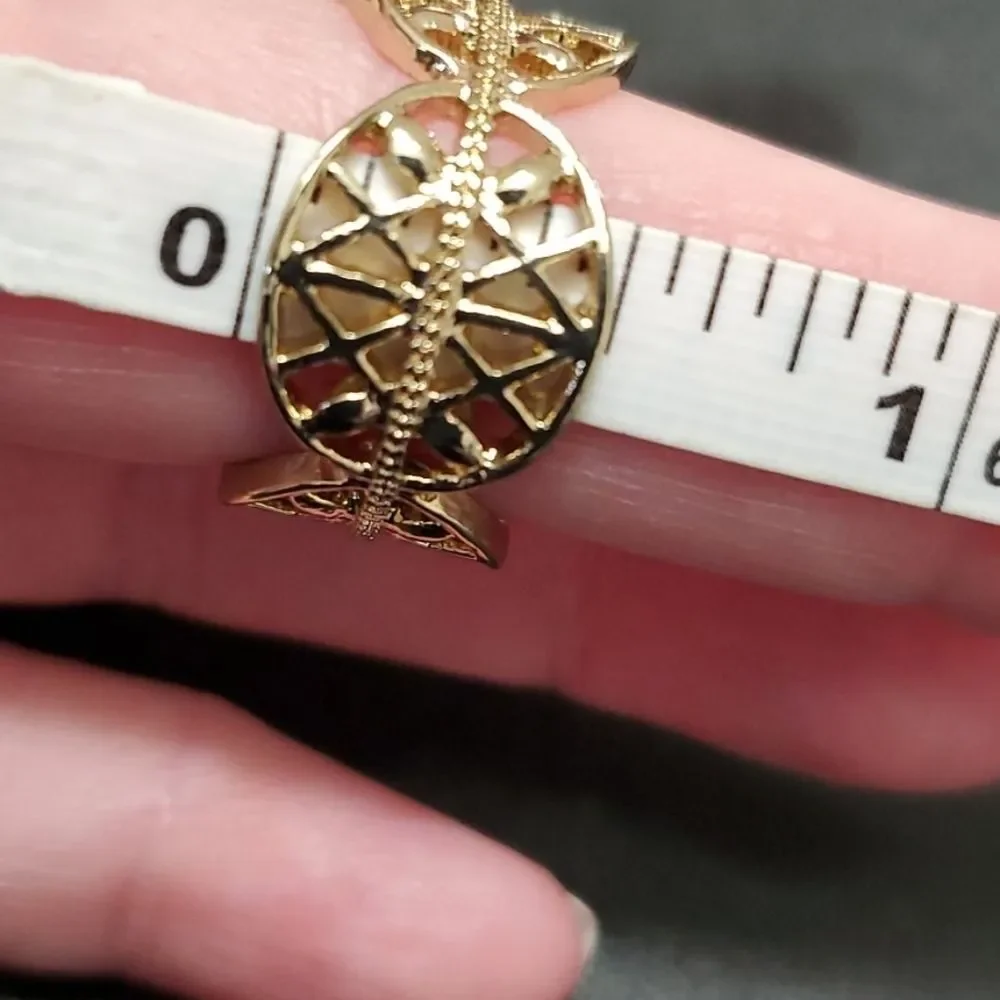 Unbranded pretty gold