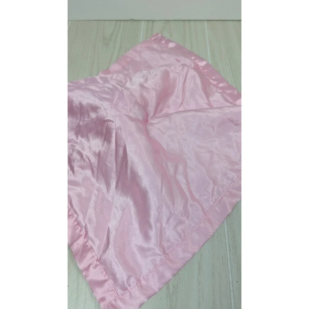 Unbranded satin trim