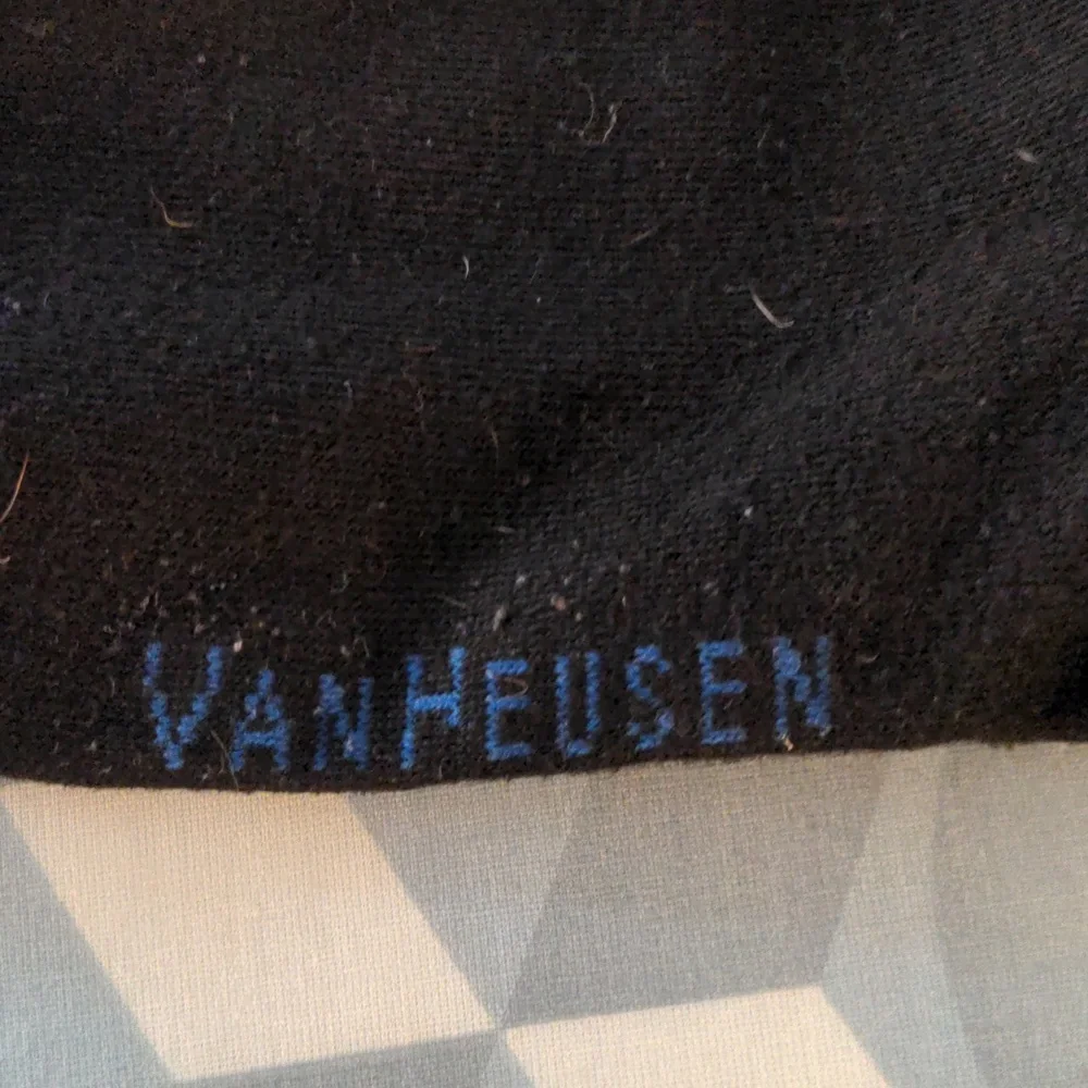 Van Heusen size 10