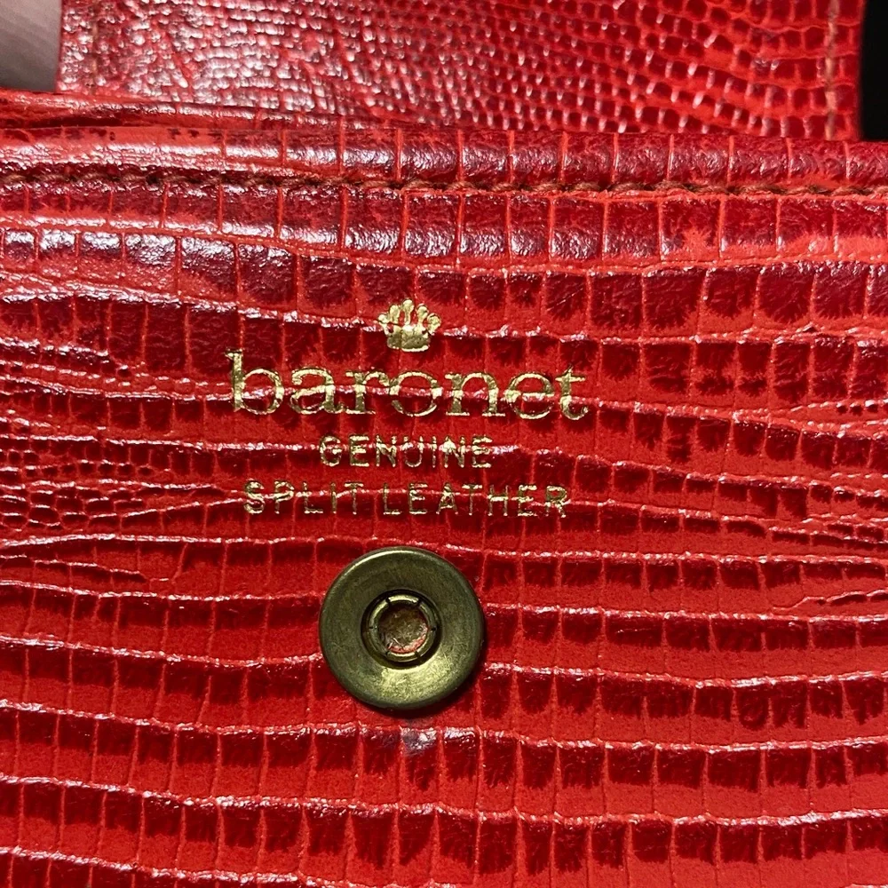 Baronet this stylish