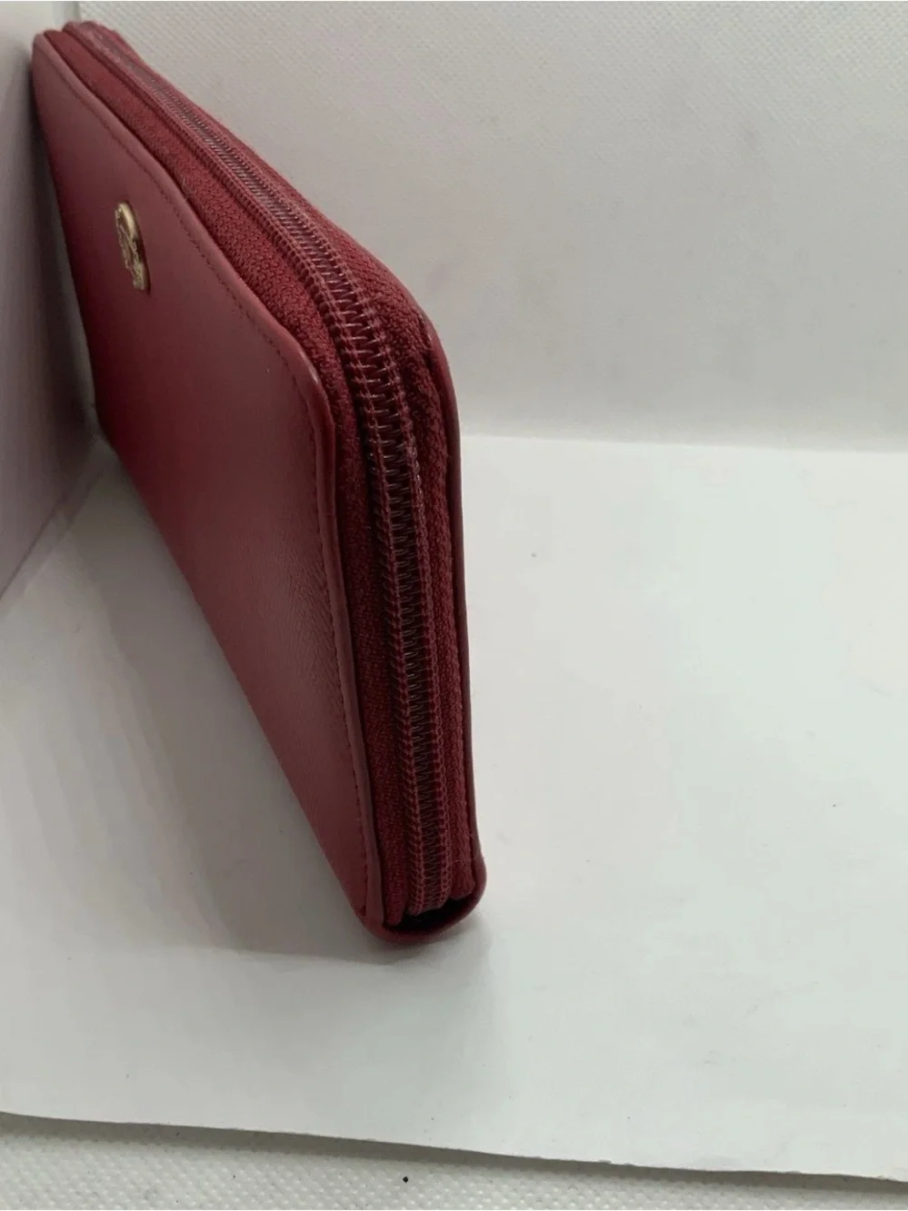 CHANEL accent front red