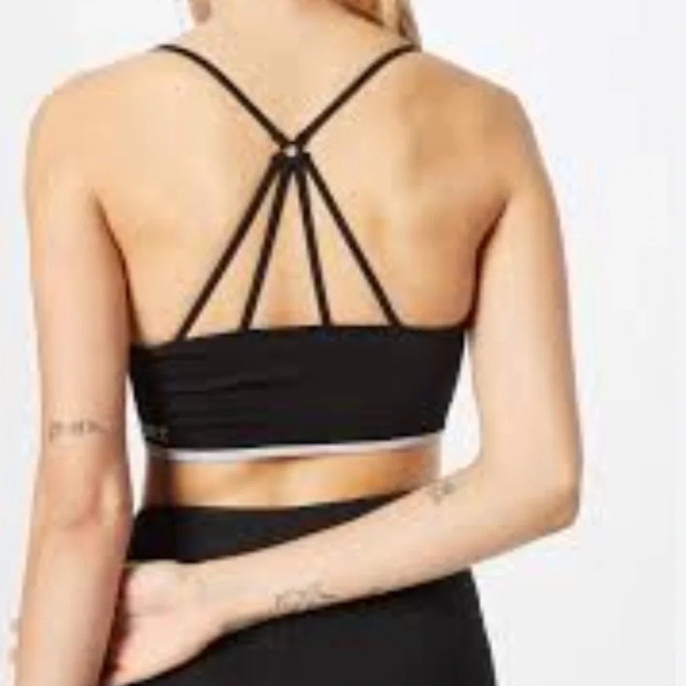 Dkny excellent sports