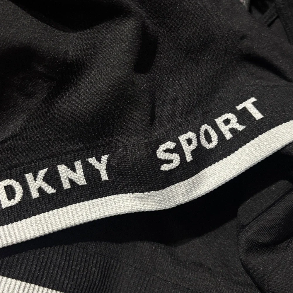 Dkny excellent sports