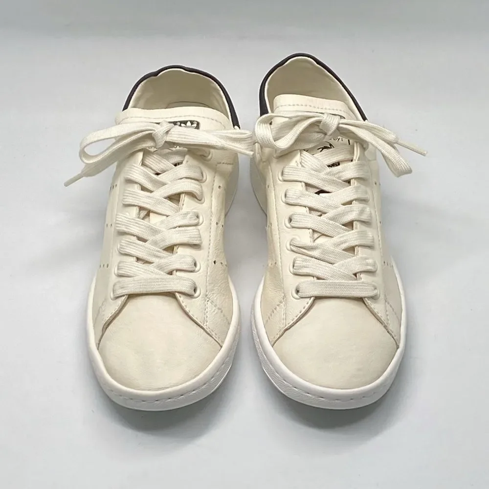 Balenciaga never worn