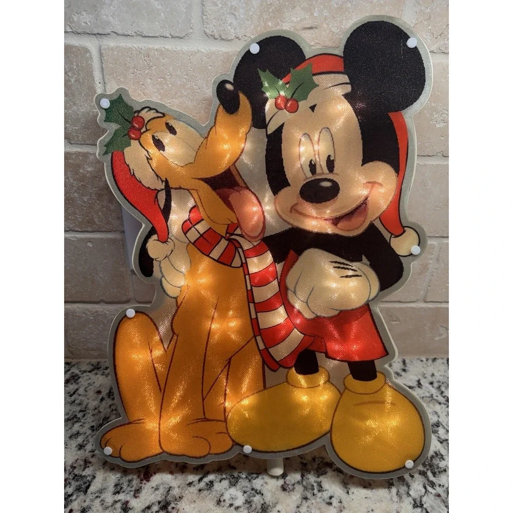 Disney Mickey Mouse & Pluto Lighted Christmas Window Decor 14