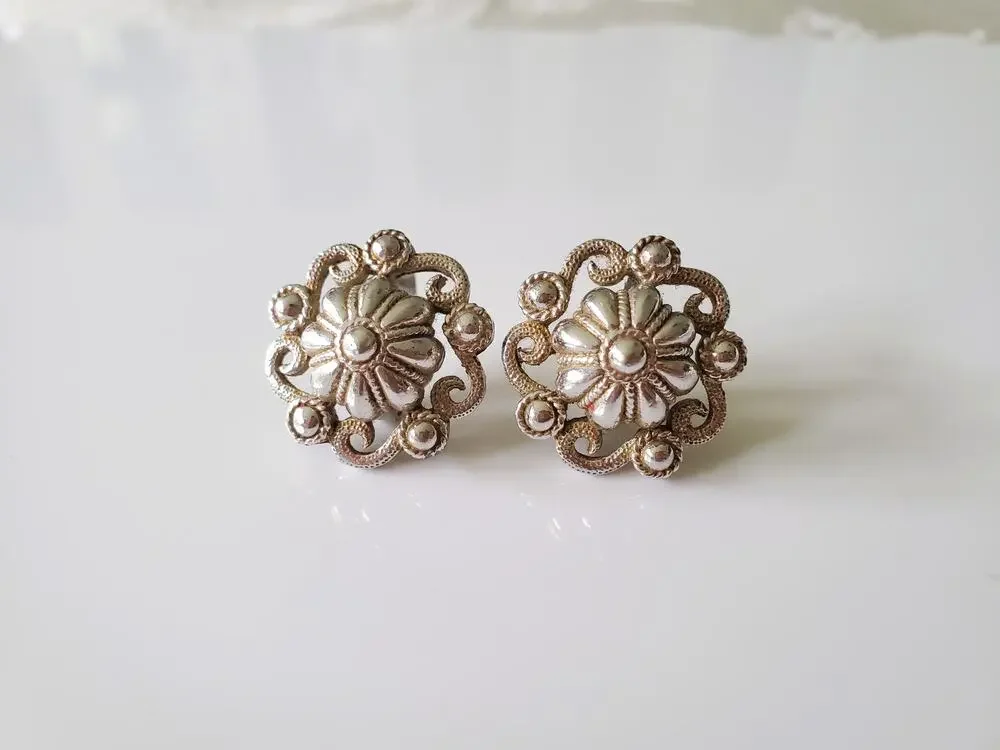 Vintage Silver Crown Trifari Clip On Earrings