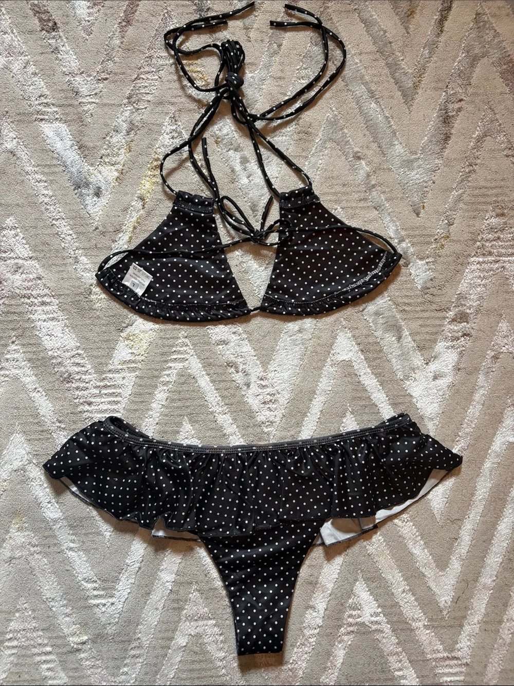 N/A flattering black