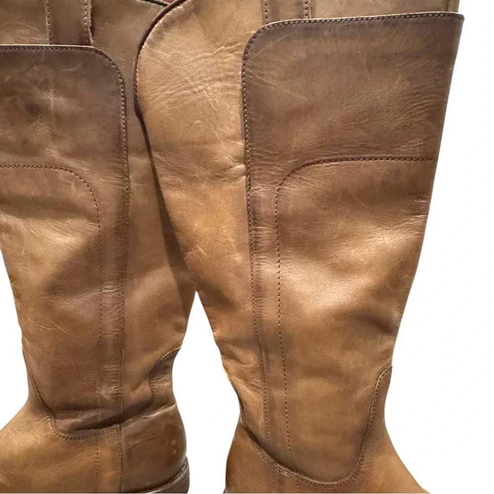 Frye new without