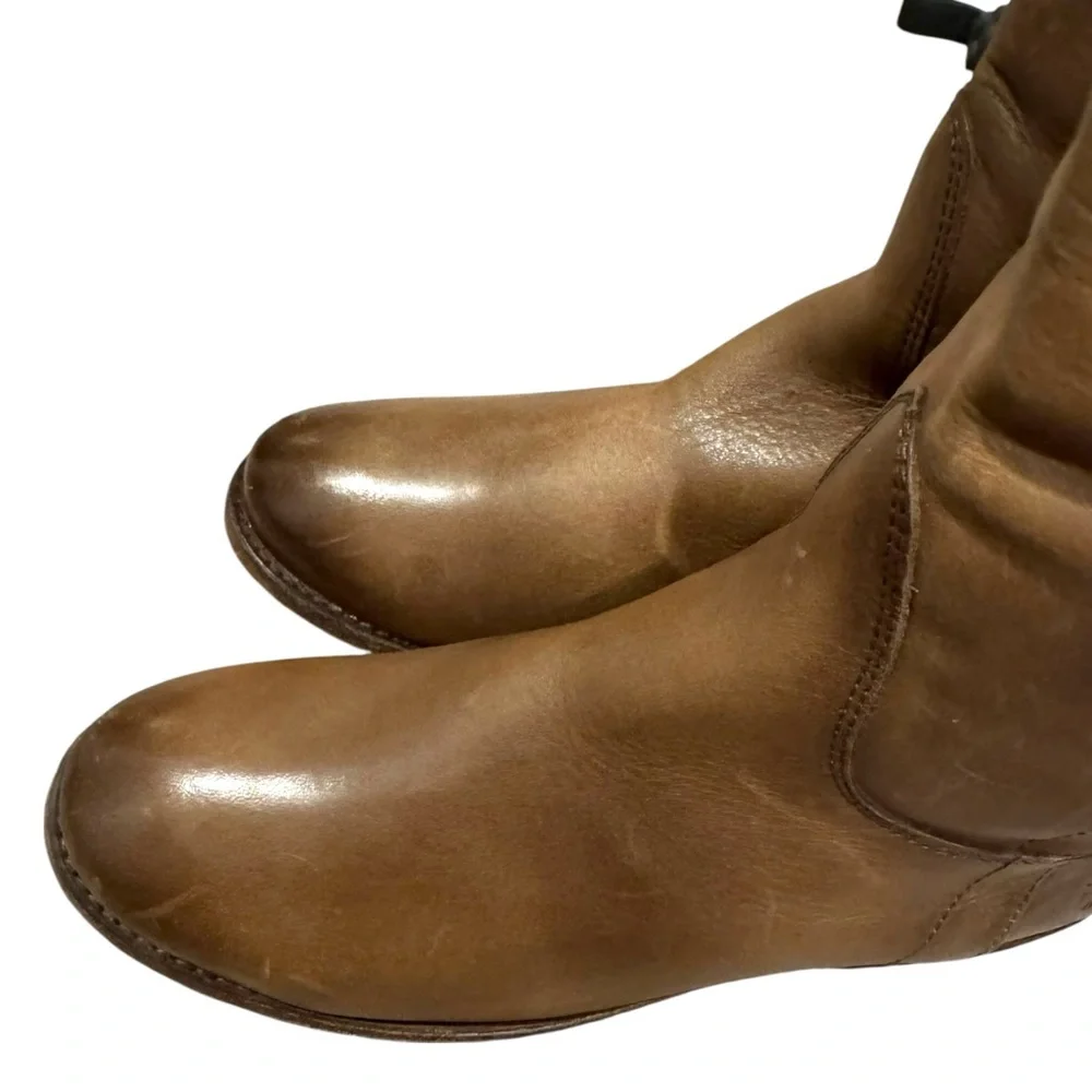 Frye new without