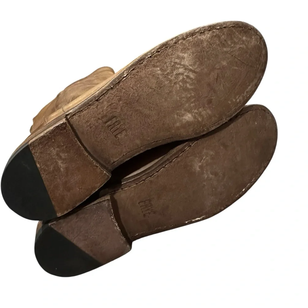 Frye new without