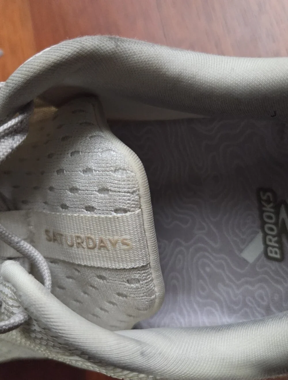 Brooks see mesh neutral