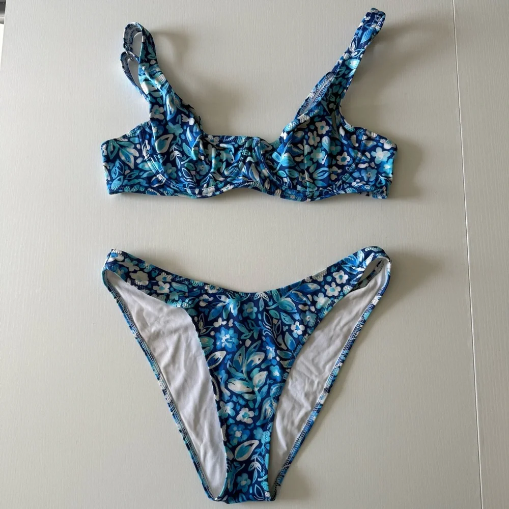 Bright Swimwear chic blue
