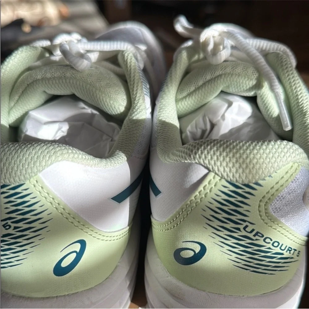 Asics women’s up