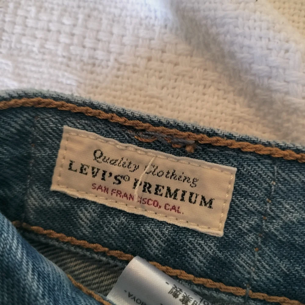 Levis product pair