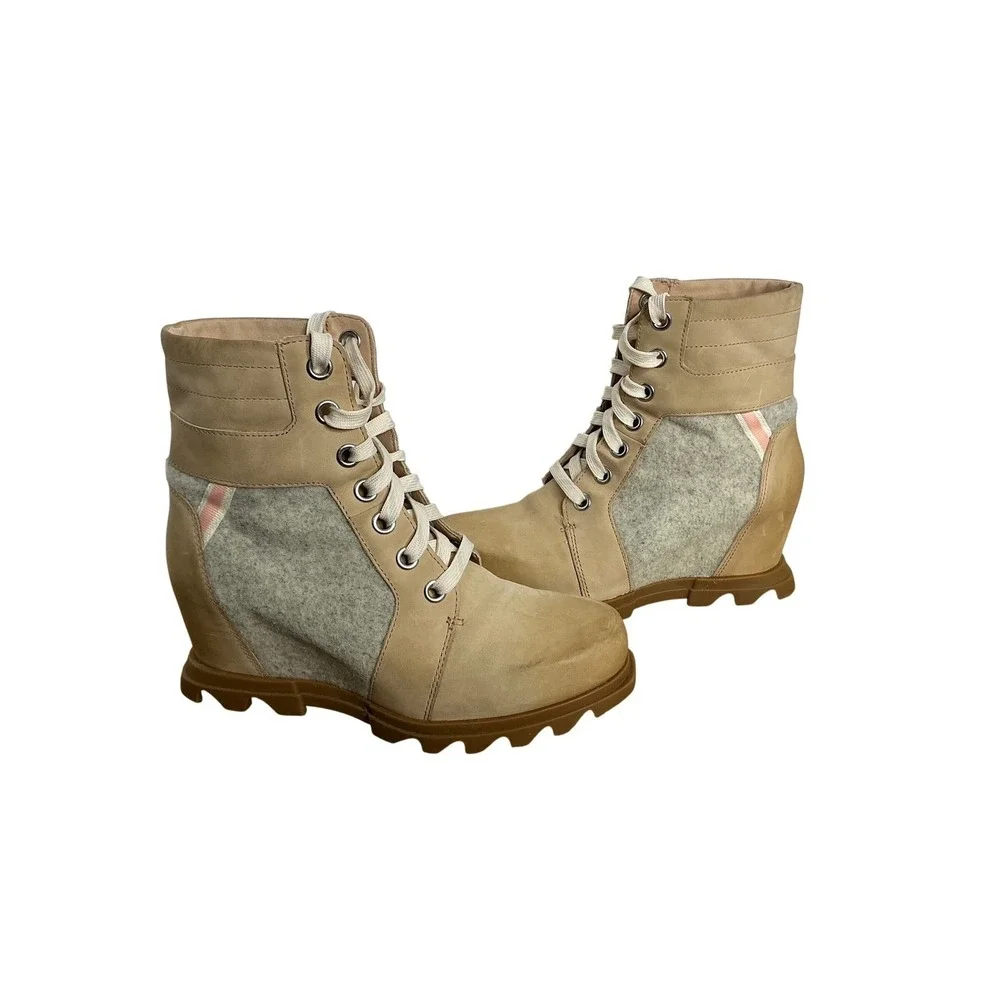 Sorel chic functional