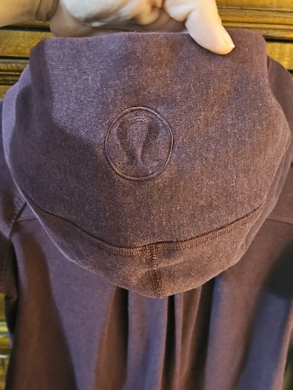 lululemon athletica 19 p2p