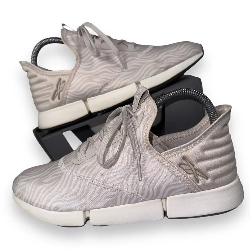 Reebok Daily Fit DMX Athletic‎ Performance Sneakers Beige GY3185 Women's 8.5