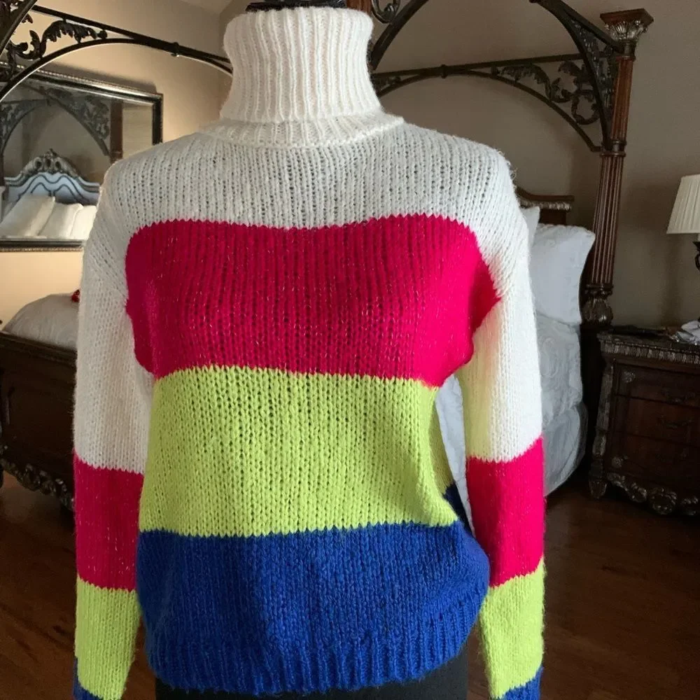 Polly & Esther turtleneck block